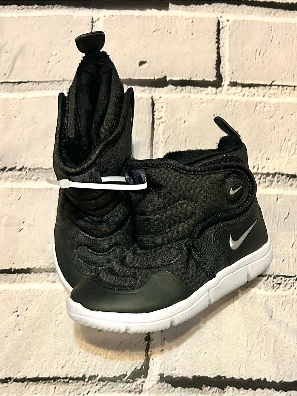 New Nike Toddler Black High-Top Sneaker Boots - Velcro Opening, Soft Lining (10)